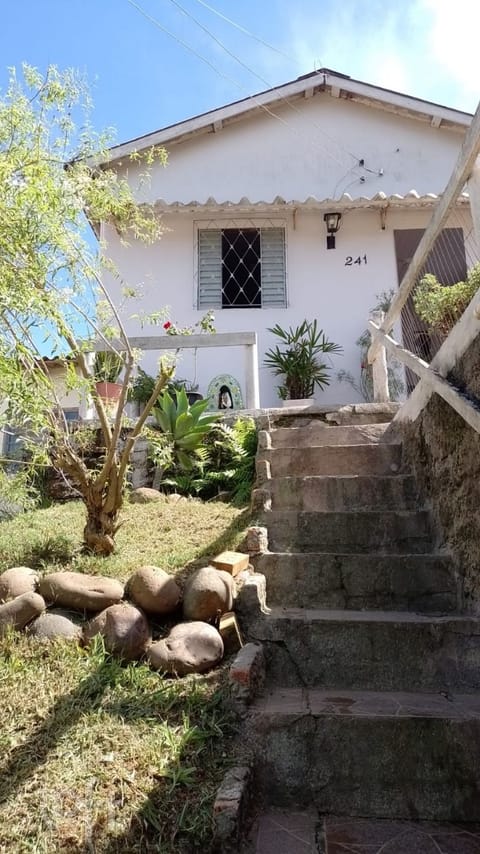 Image 17 - 243262